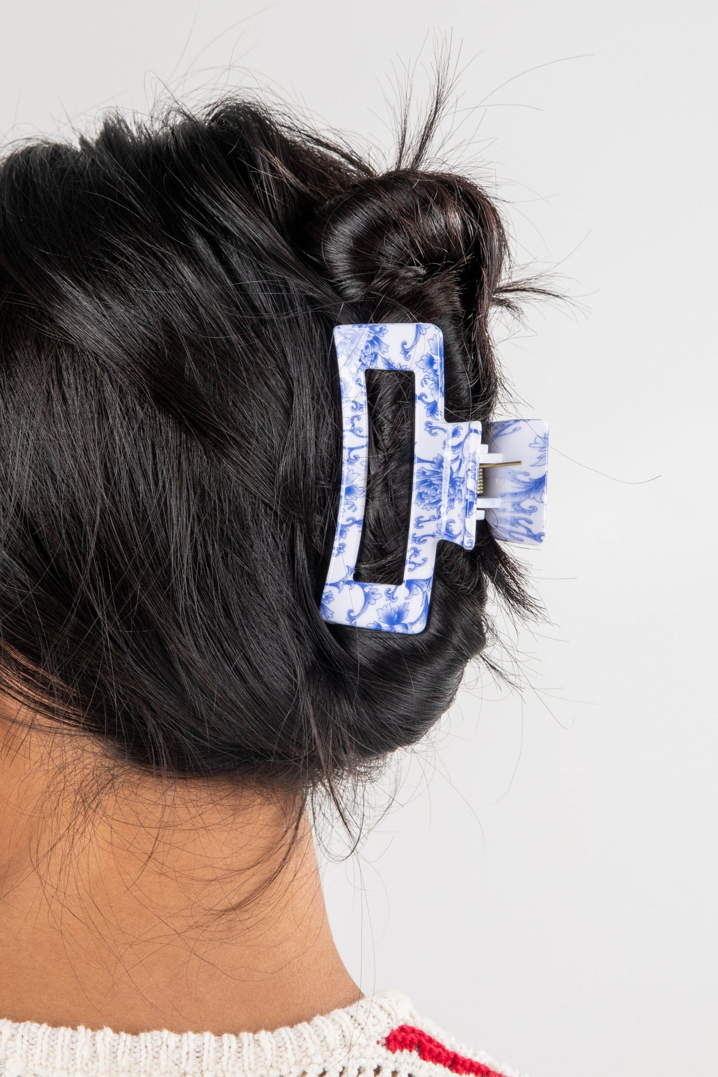 Sweet Credentials Navy Floral Rectangle Claw Hair Clip