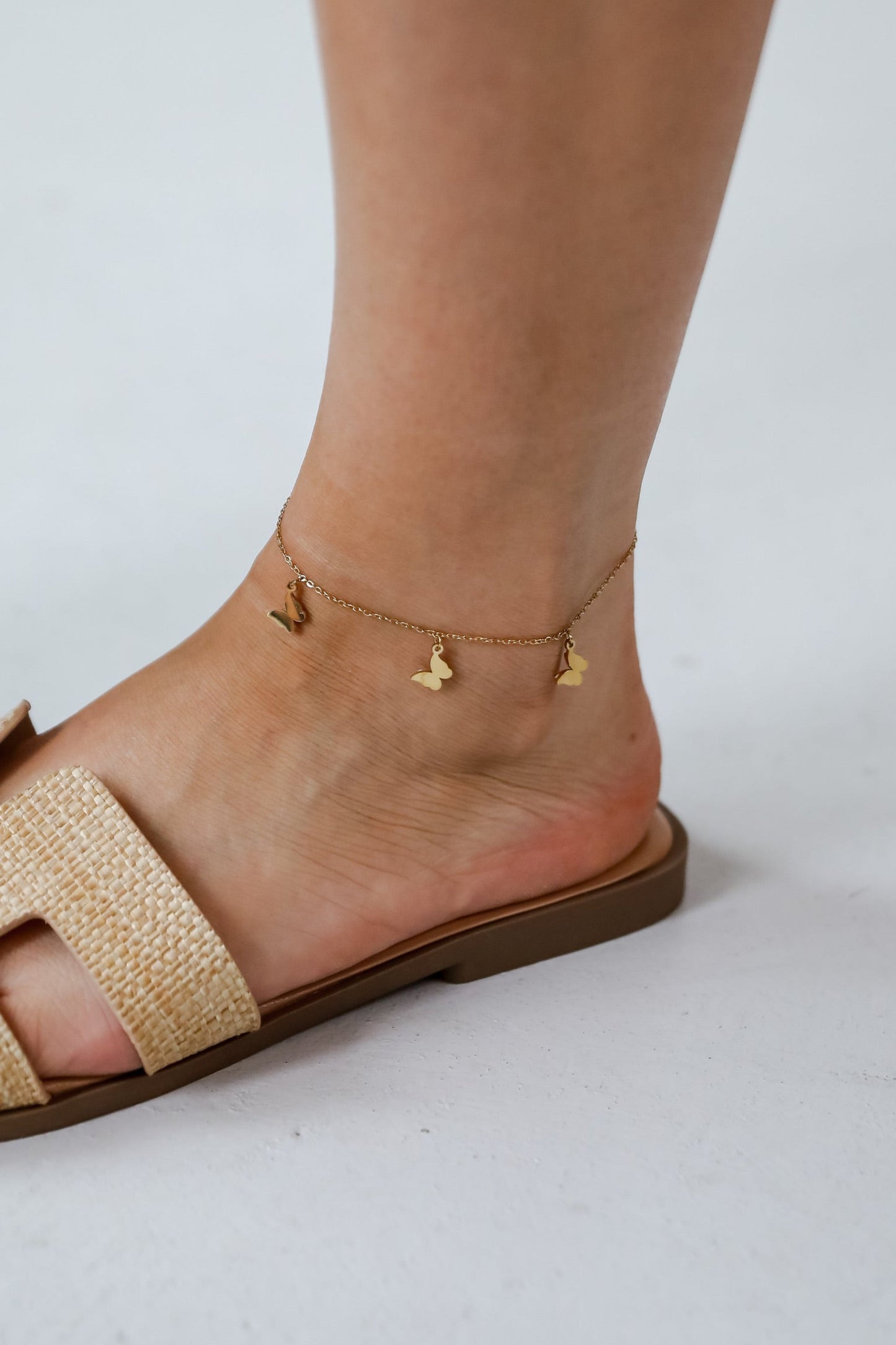 Ariana Gold Butterfly Charm Anklet