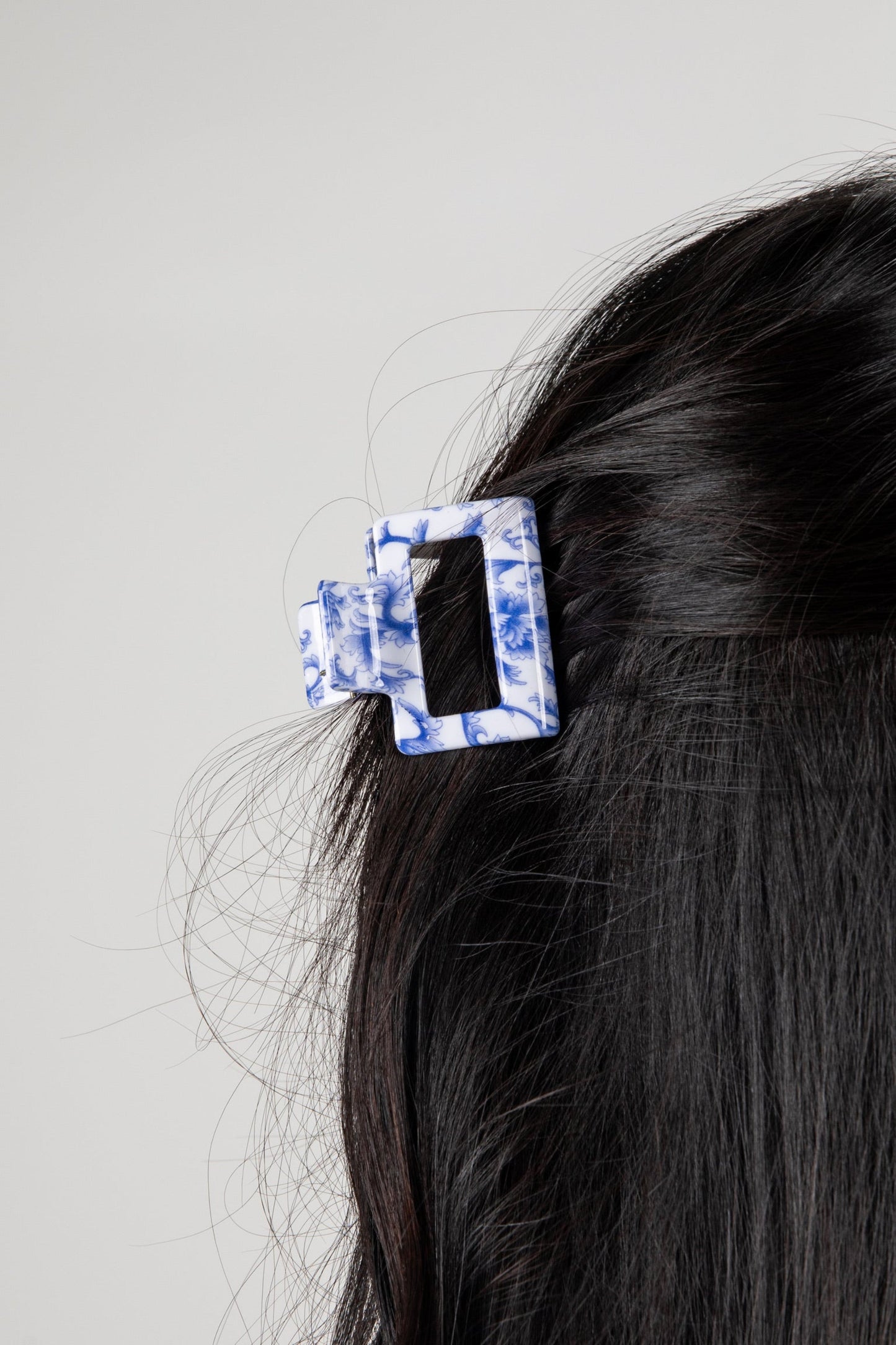 Sweet Credentials Navy Floral Mini Rectangle Claw Hair Clip