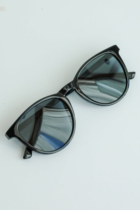 Chillin' Out Round Sunglasses