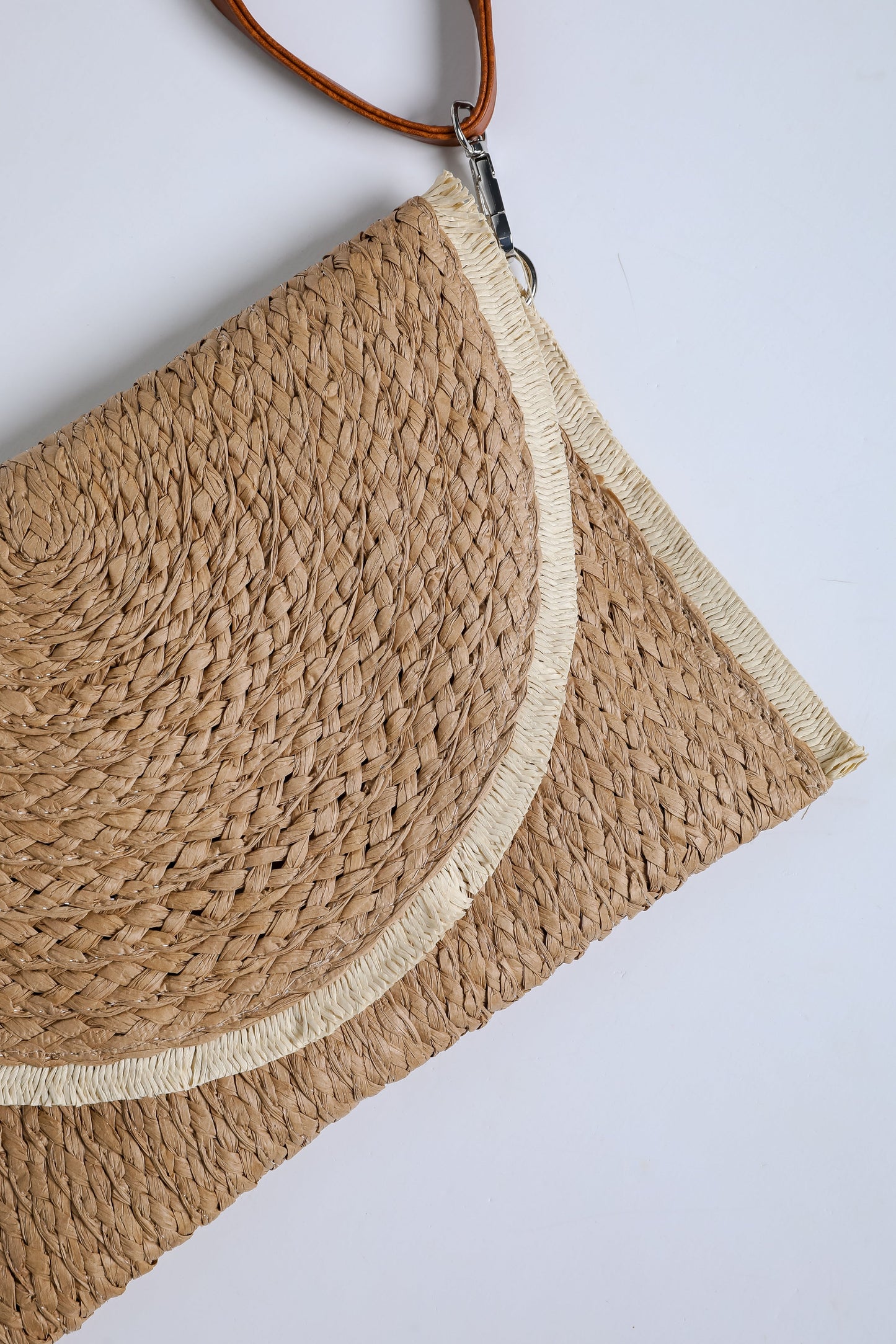 Weekend Trip Natural Straw Clutch