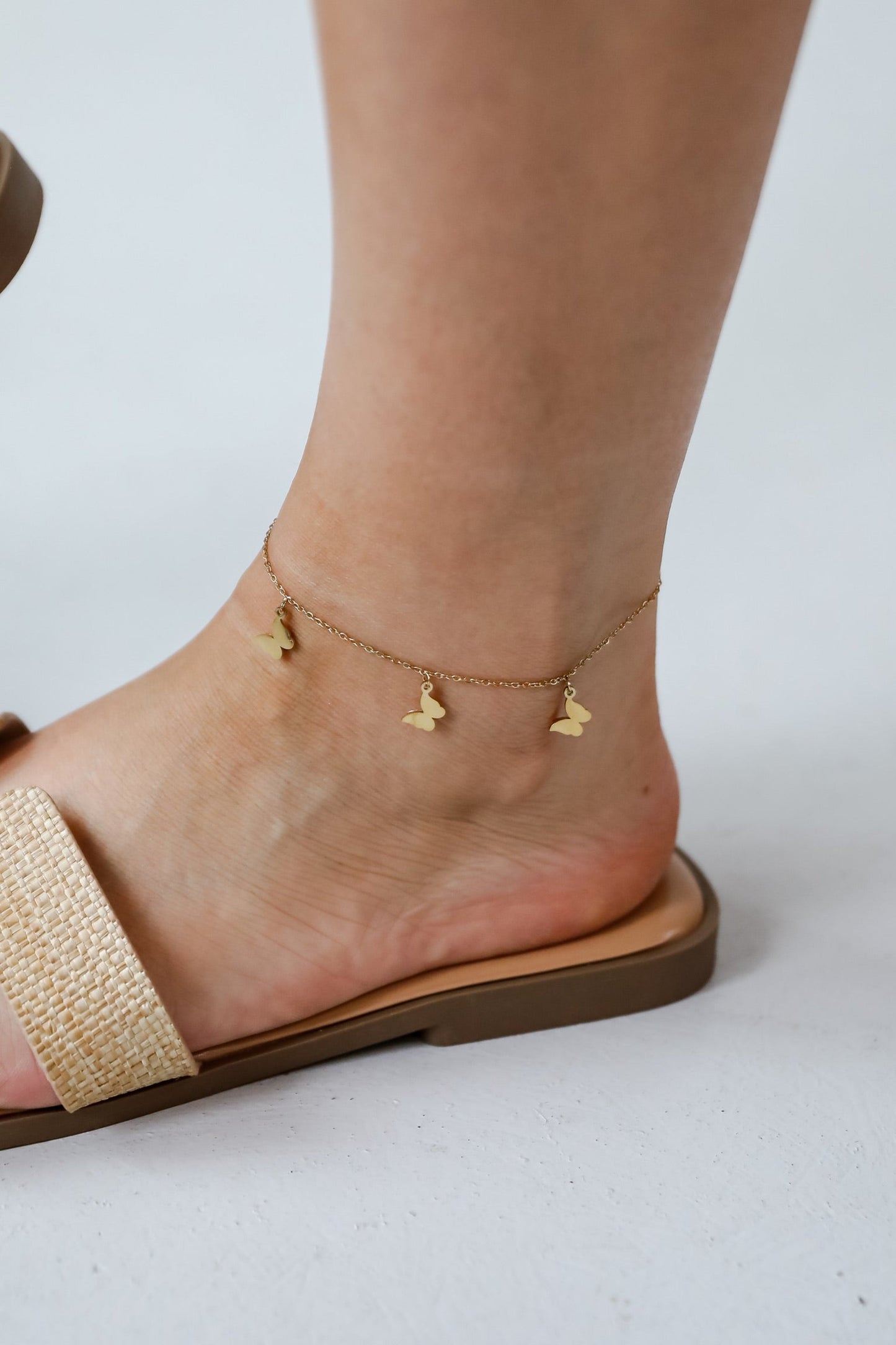 Ariana Gold Butterfly Charm Anklet