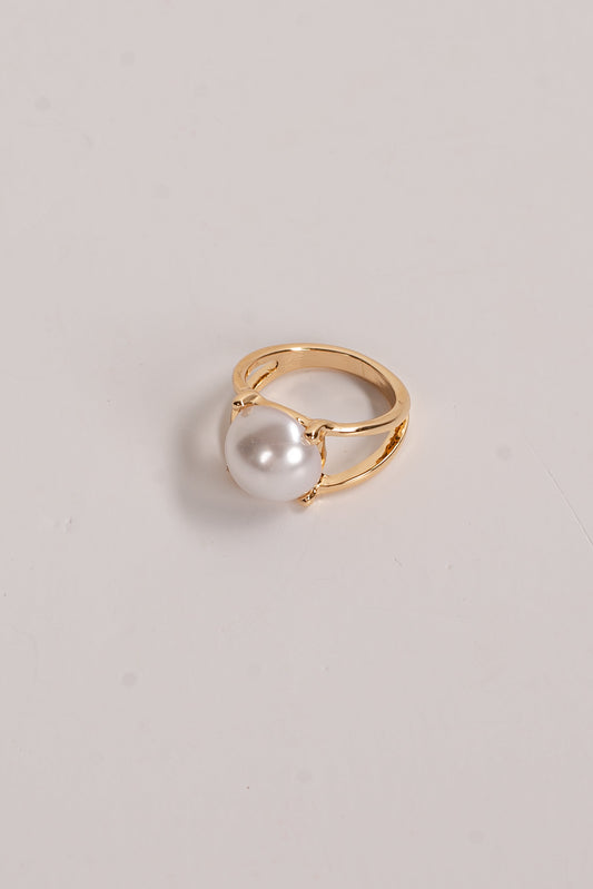 Mallory Gold Pearl Ring