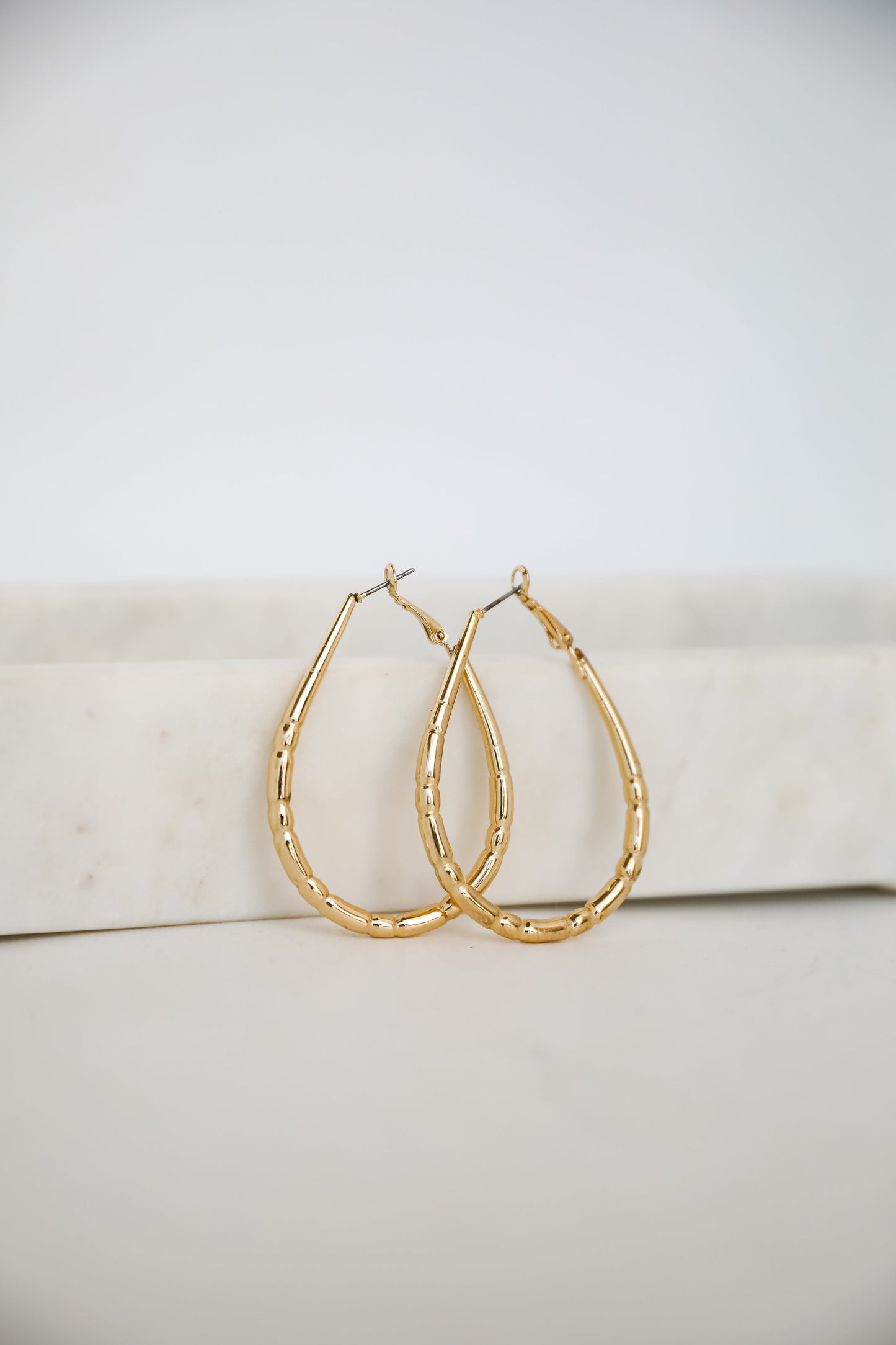 FINAL SALE - Brielle Gold Textured Teardrop Hoop Earrings