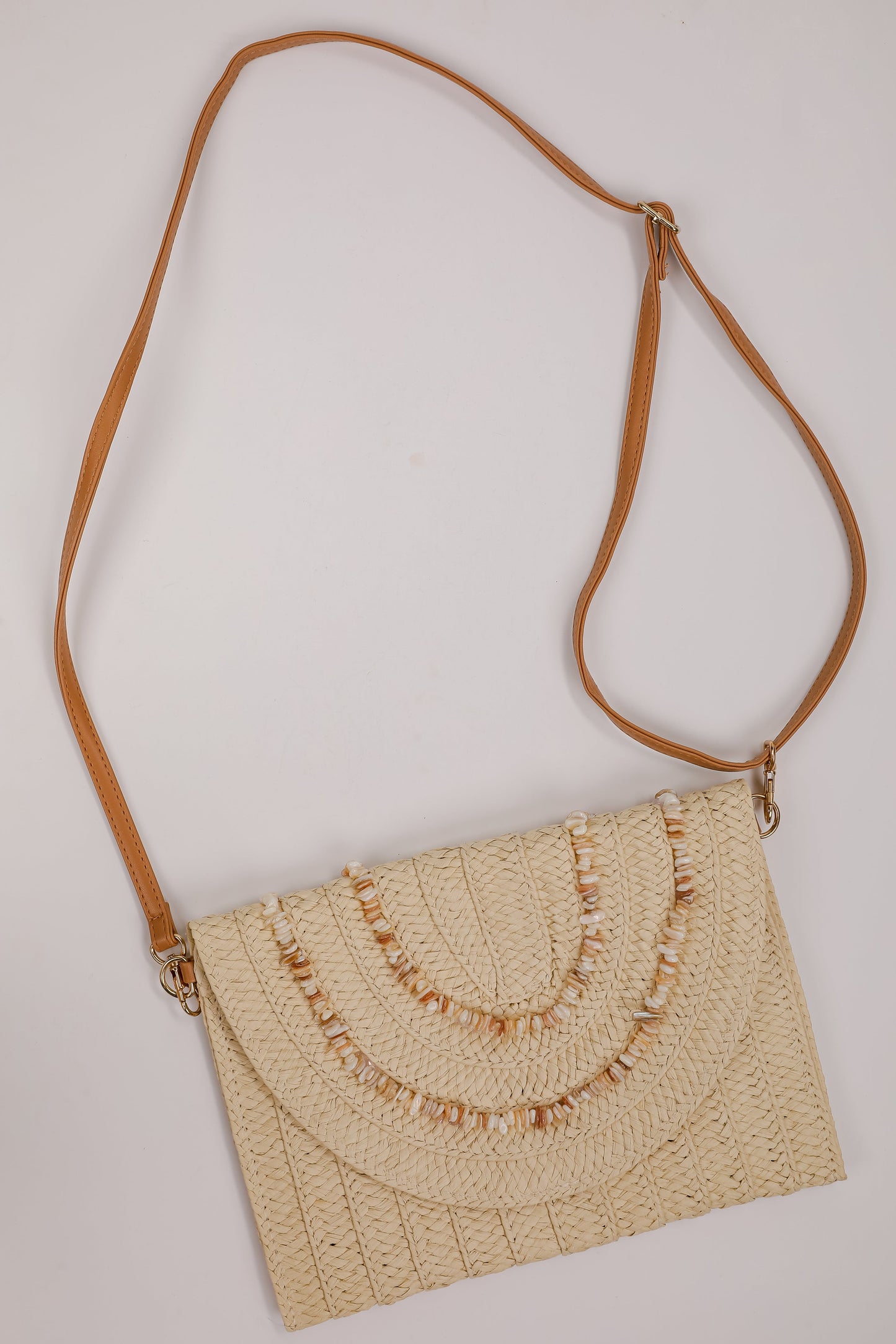 Sunkissed Glow Ivory Seashell Straw Clutch