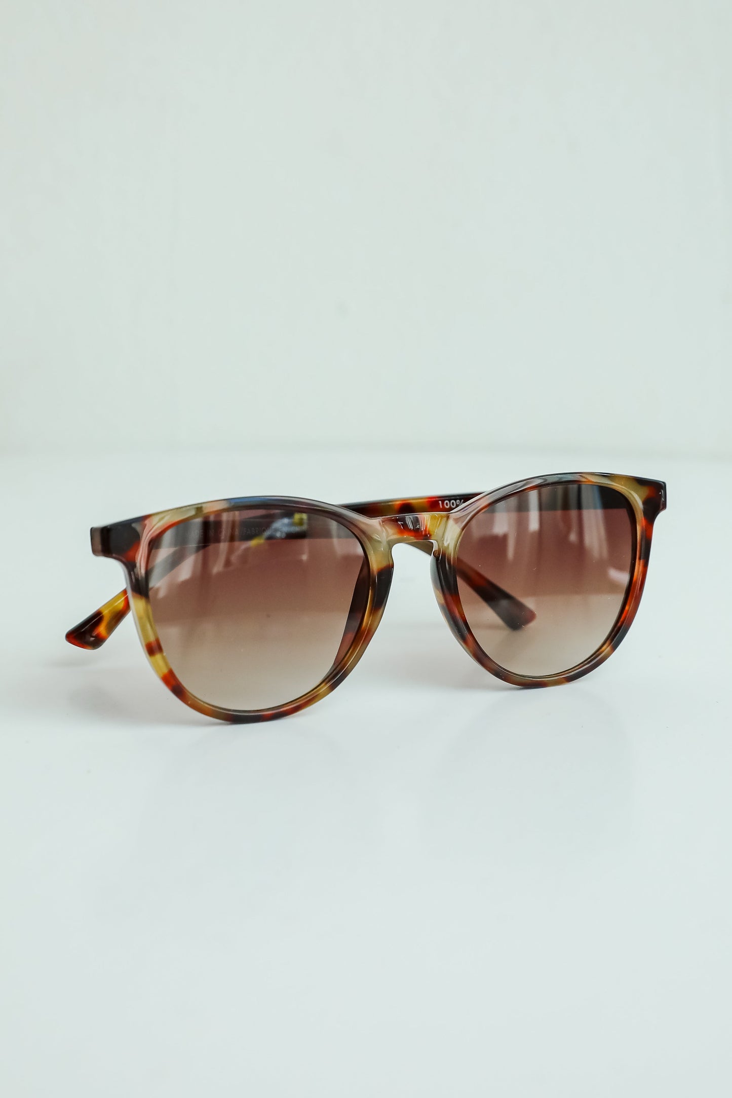 Chillin' Out Round Sunglasses